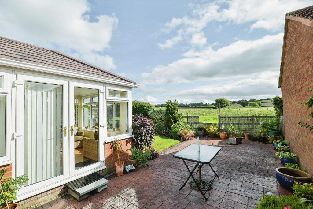 Property photo 3 of 17 Photography