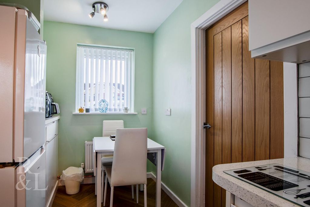 Property photo 3 of 16 B (11).Jpg