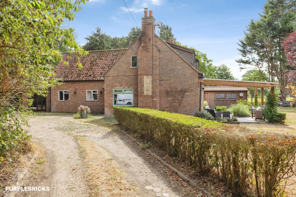 Property photo 3 of 44
