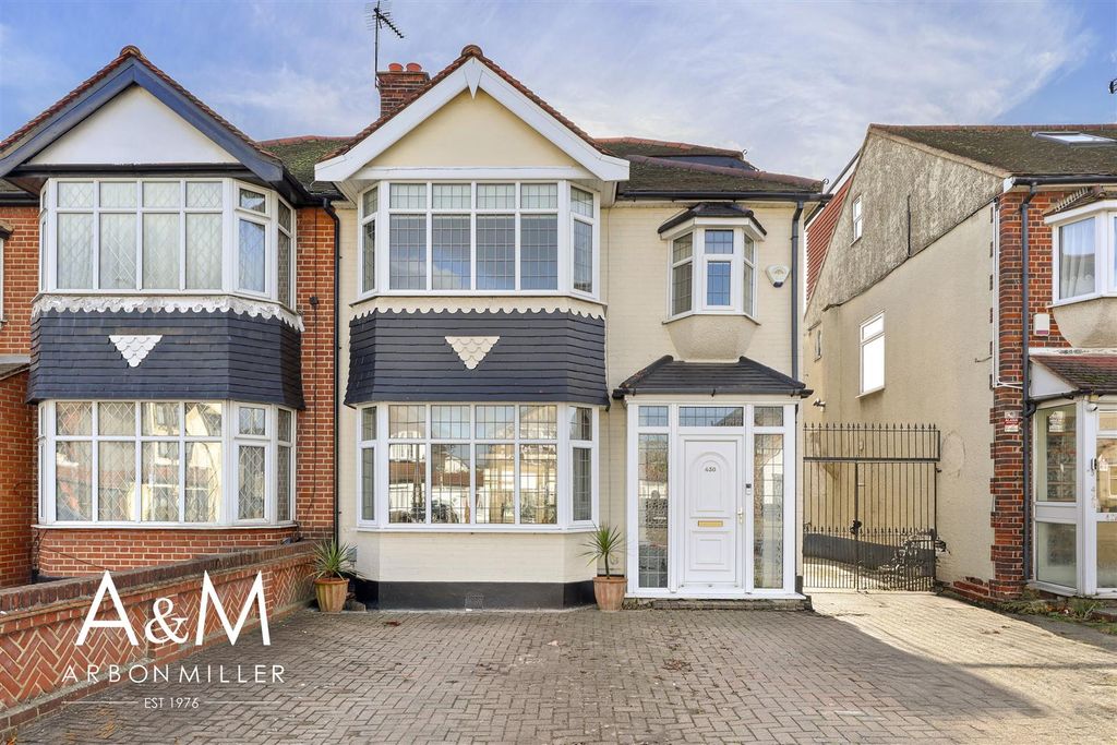 Property photo 1 of 27 4D4A2626_Ed.Jpg