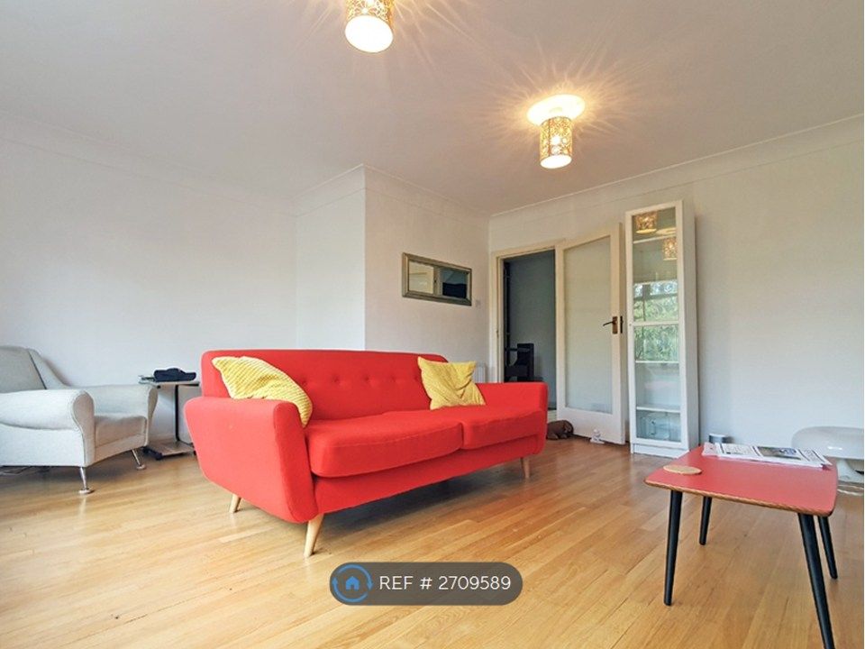 Property photo 2 of 17