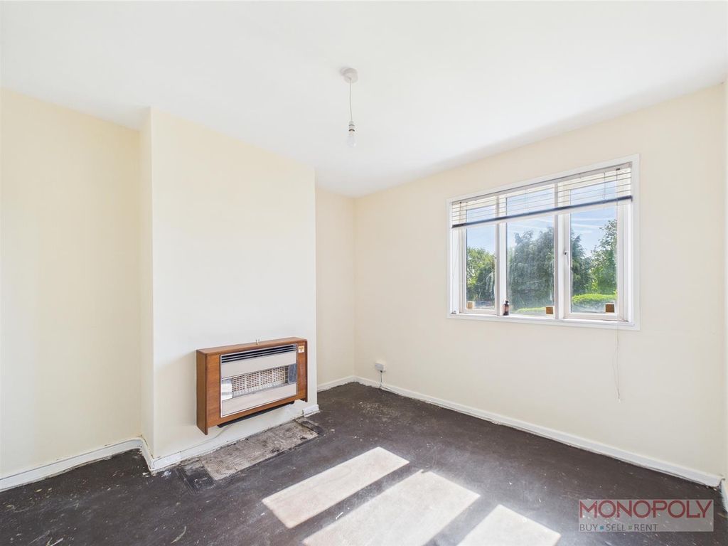 Property photo 3 of 14 Cam03815G0-Pr0246-Still002.Jpg