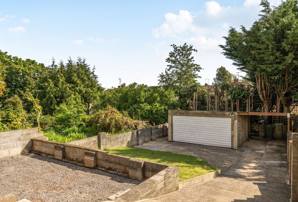 Property photo 2 of 21 1463312-6-6A101c2...