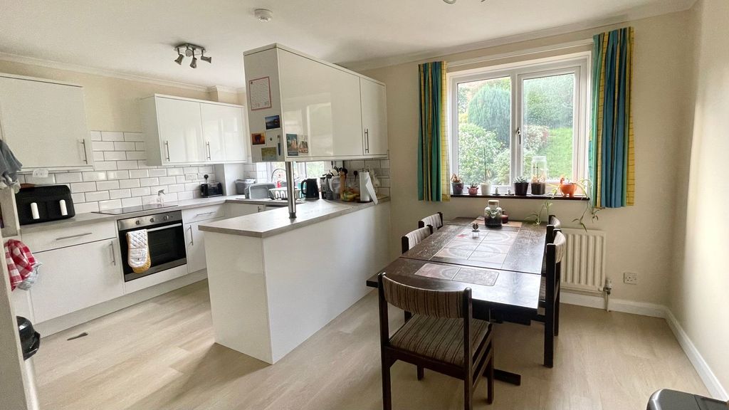 Property photo 3 of 14