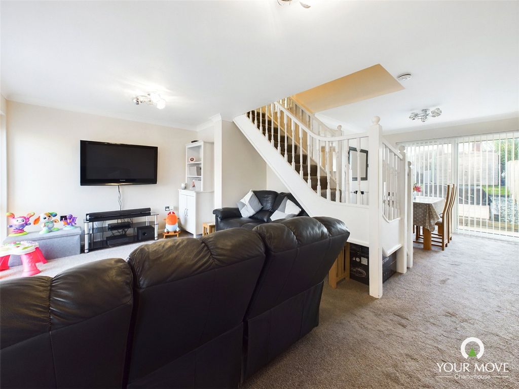 Property photo 3 of 17 Picture No. 11