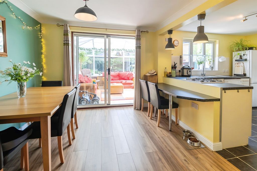 Property photo 3 of 24