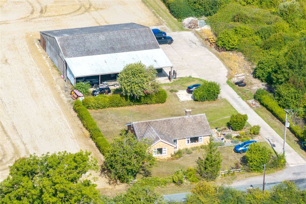 Property photo 2 of 16 Picture No. 17