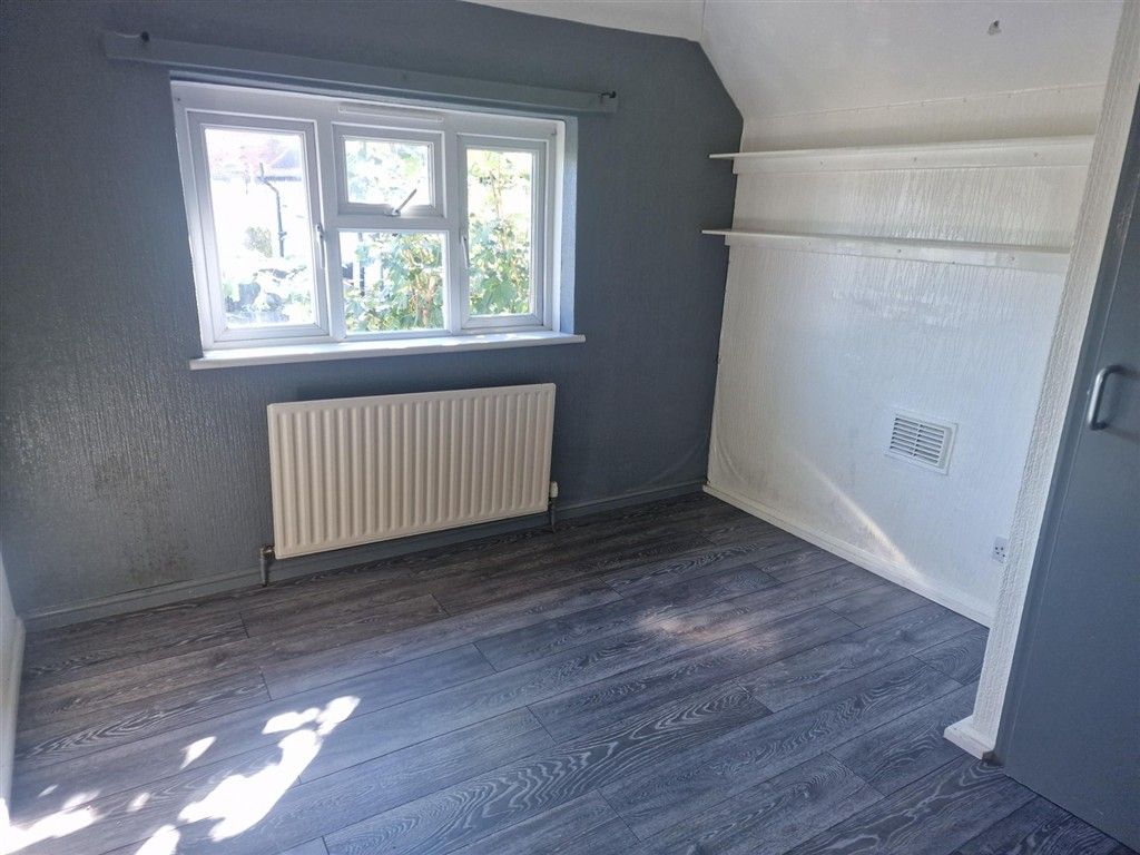 Property photo 3 of 13 Bedroom