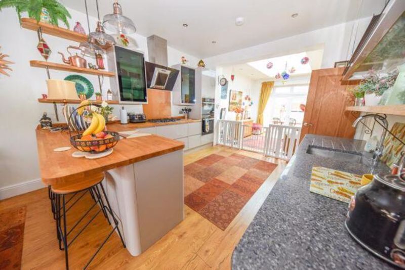 Property photo 3 of 21 Photo 15