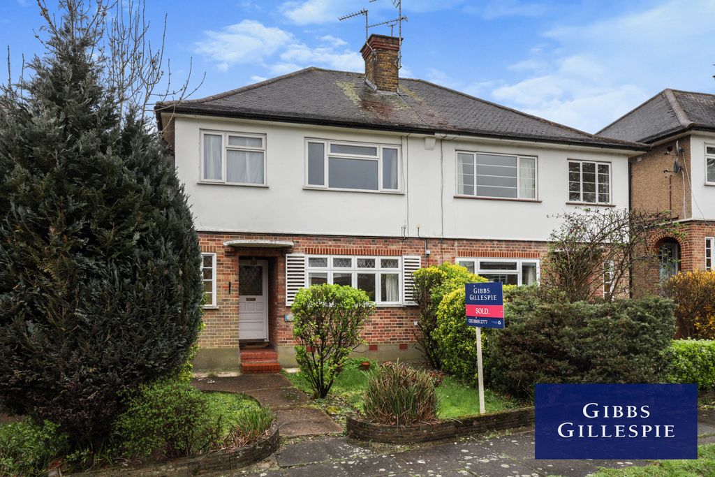 Property photo 2 of 10 2