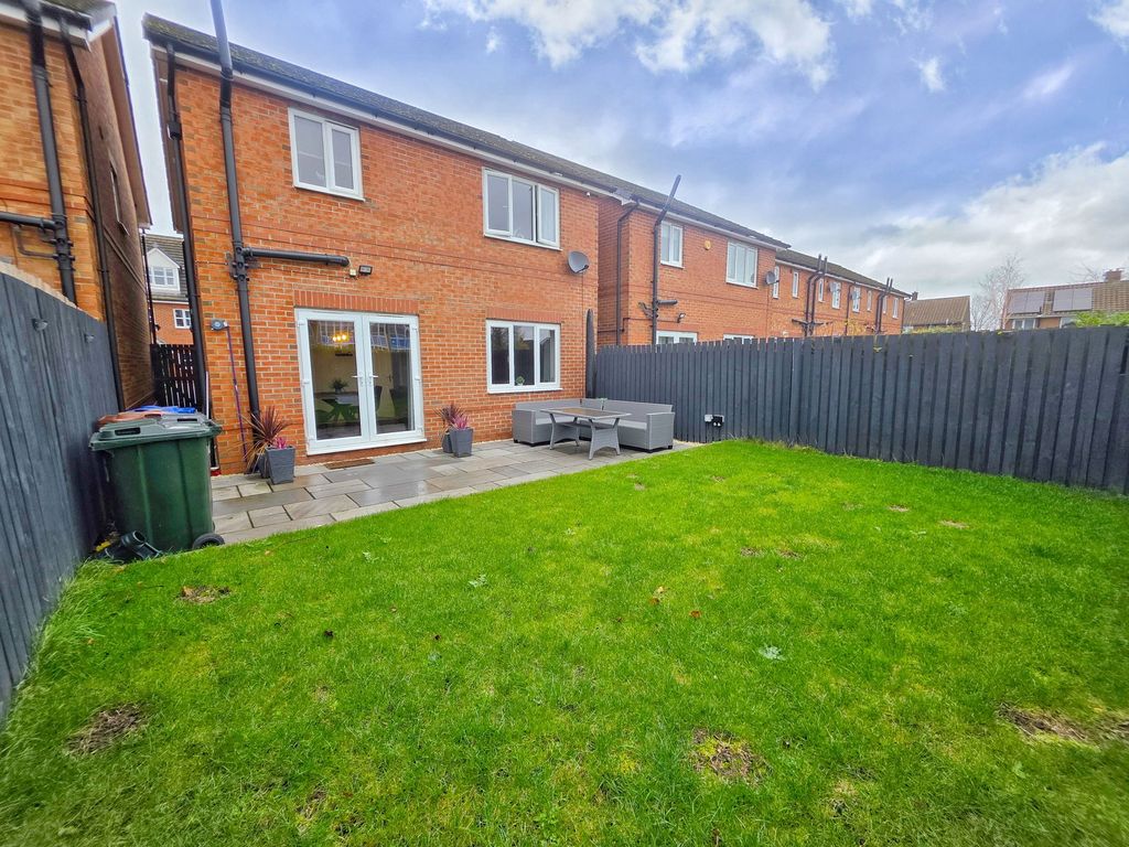 Property photo 3 of 21