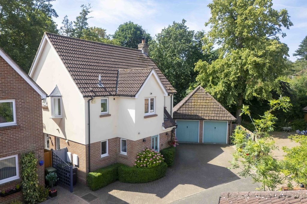Property photo 1 of 20