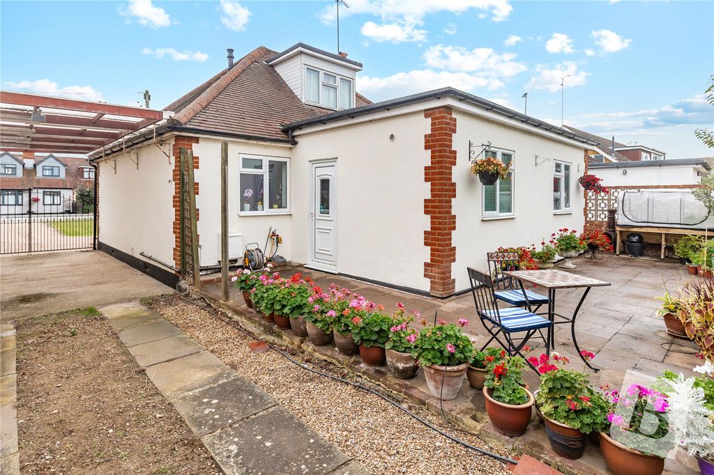 Property photo 1 of 19 Rear