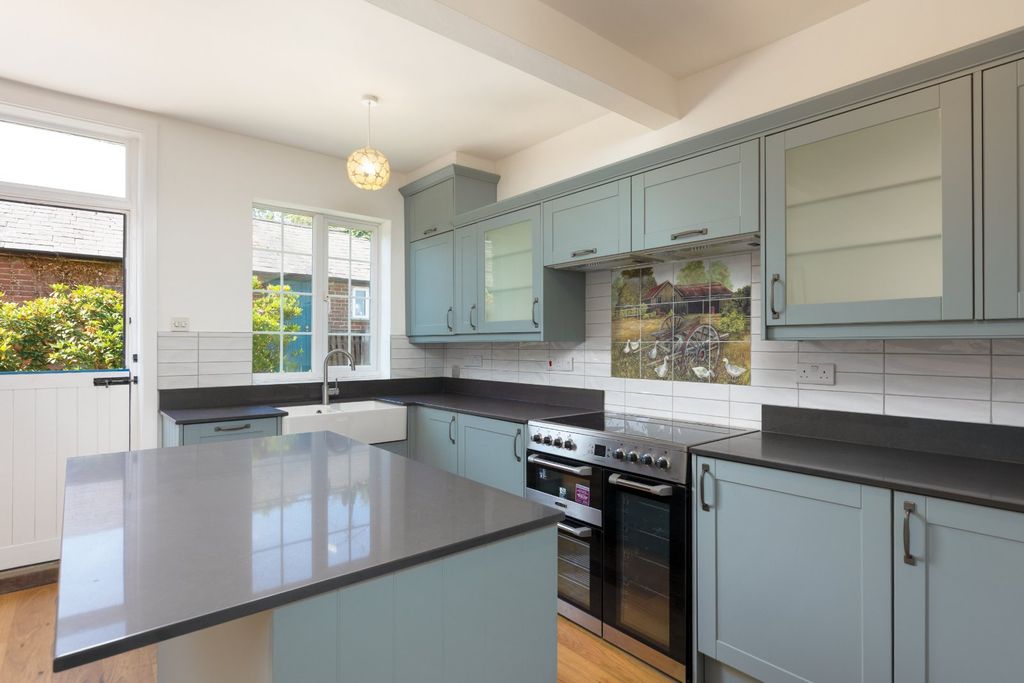 Property photo 2 of 22 Kitchen