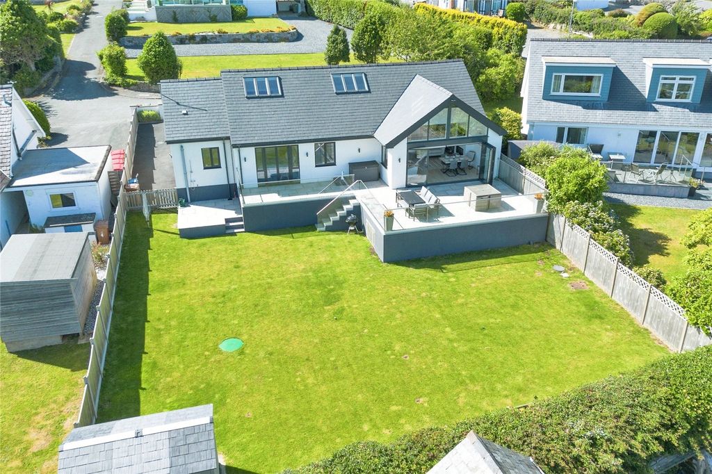 Property photo 2 of 25 Picture No. 24