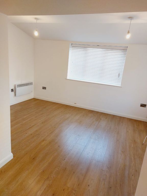 Property photo 2 of 9 Image