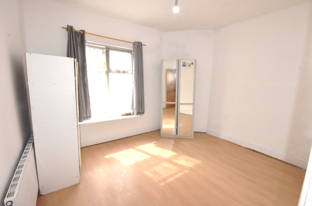 Property photo 2 of 3