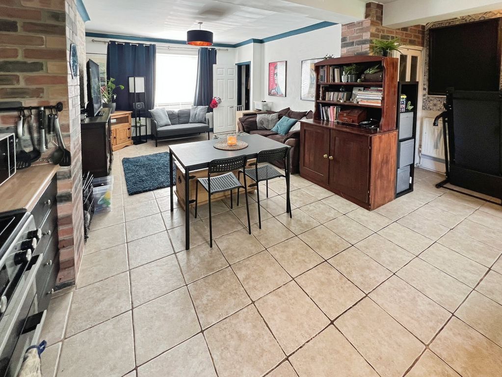 Property photo 1 of 12 Kitchen Diner