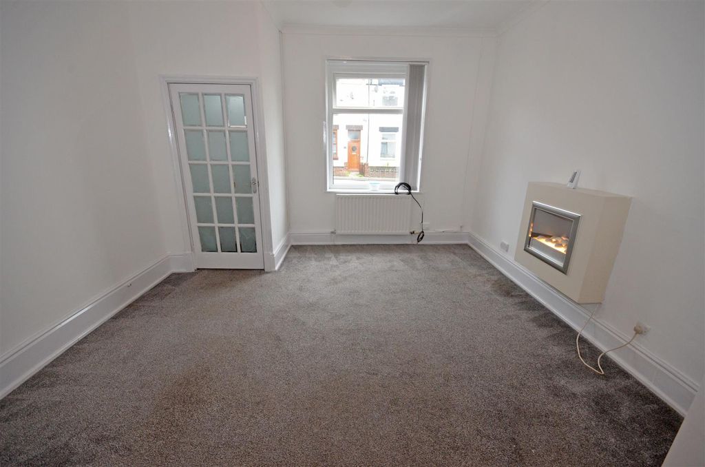 Property photo 2 of 22 01A.Jpg