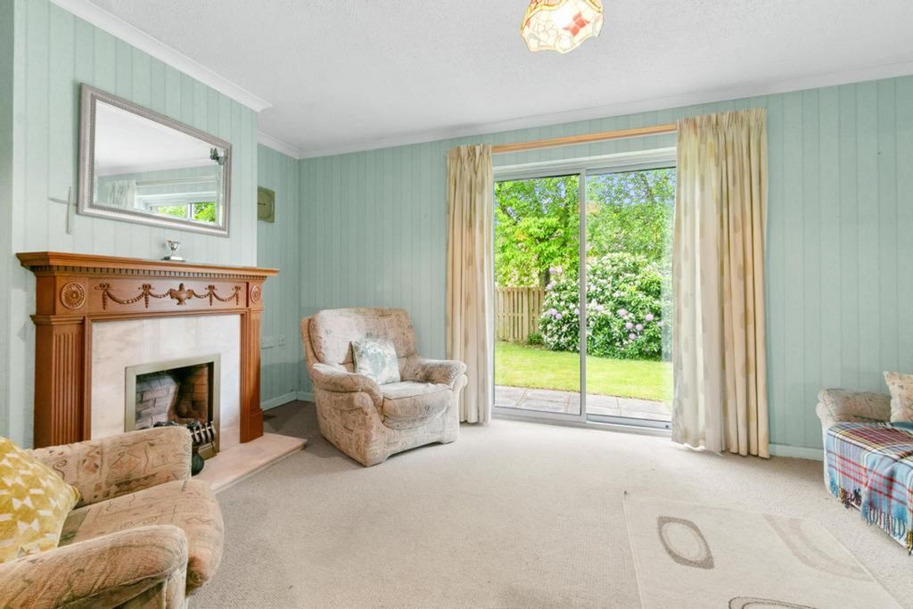 Property photo 2 of 26