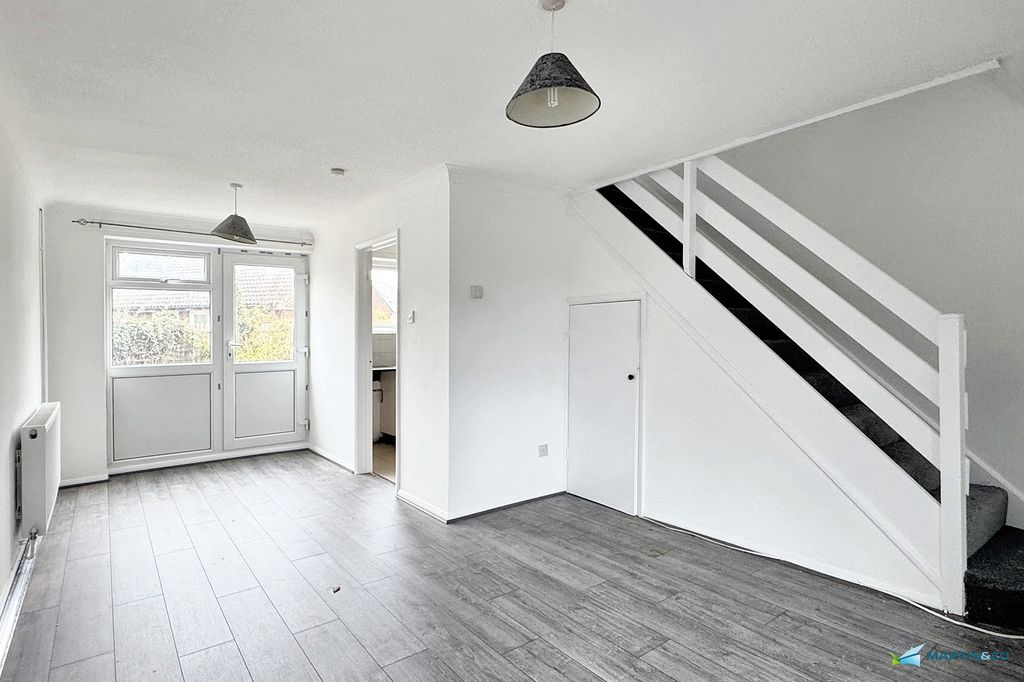 Property photo 2 of 13 Img_2391