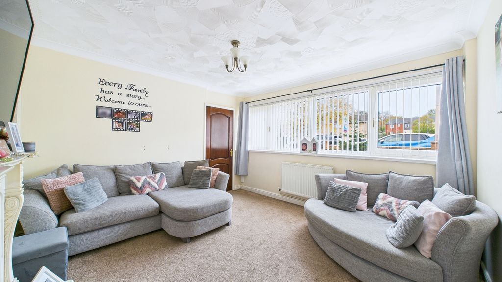 Property photo 2 of 10 Cam03669G0-Pr0038-Still003