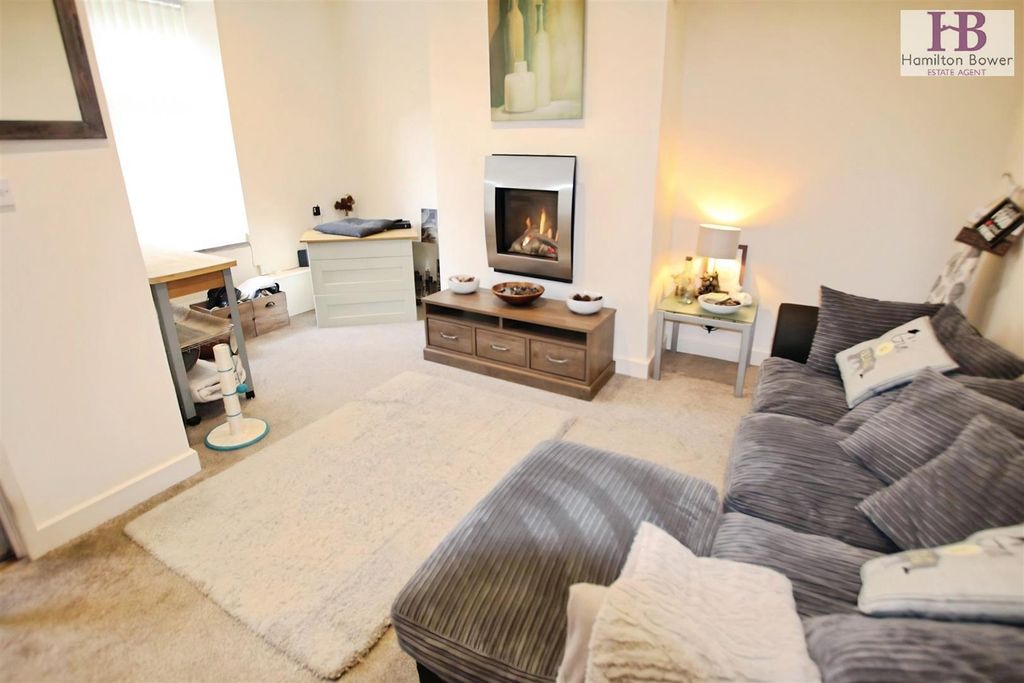 Property photo 2 of 8 E68F2A7F-27Lydgate1.Jpg