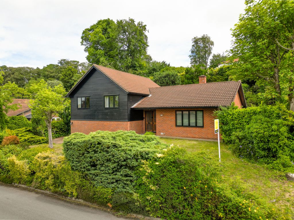 Property photo 1 of 31 Beechwood Park, Felden, Hemel Hempstead