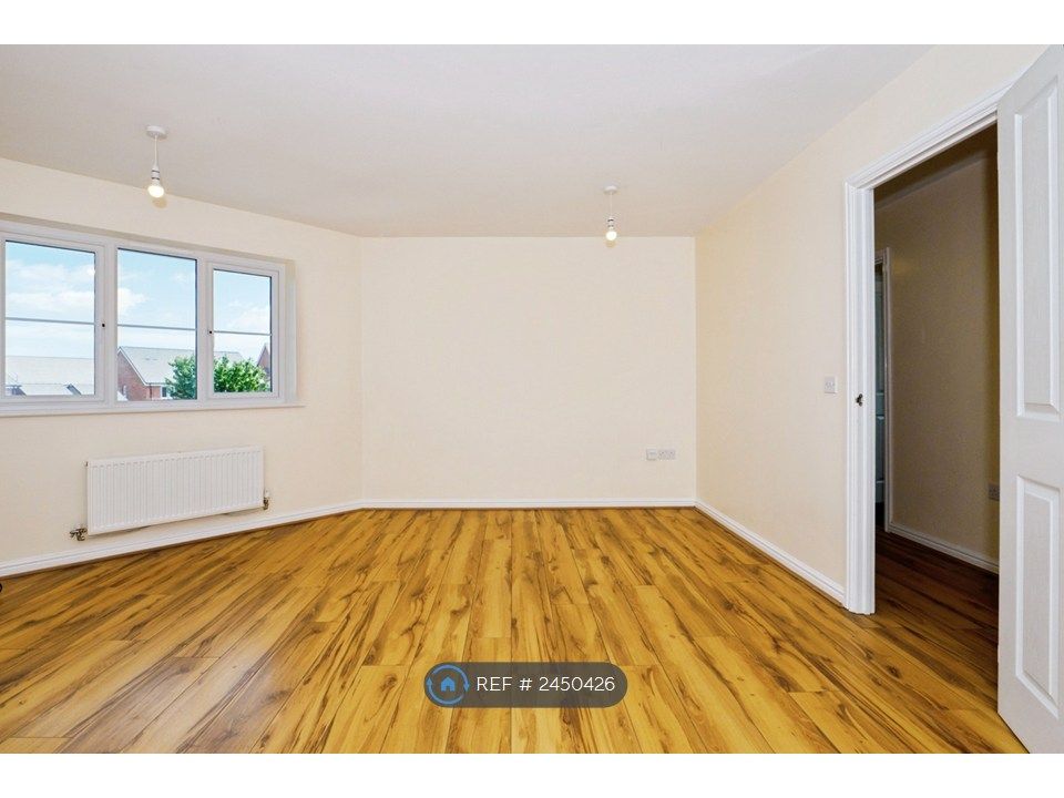Property photo 3 of 23