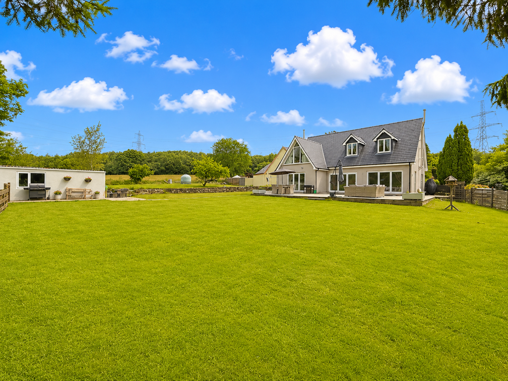 Property photo 1 of 35 Bab4B1C4-0Eb7-414D-9B63-Ab8D9B41470F