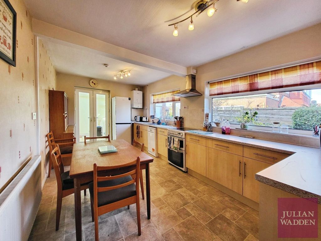 Property photo 3 of 24 Picture 3