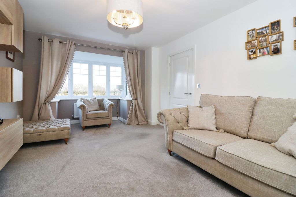 Property photo 2 of 17 Photography
