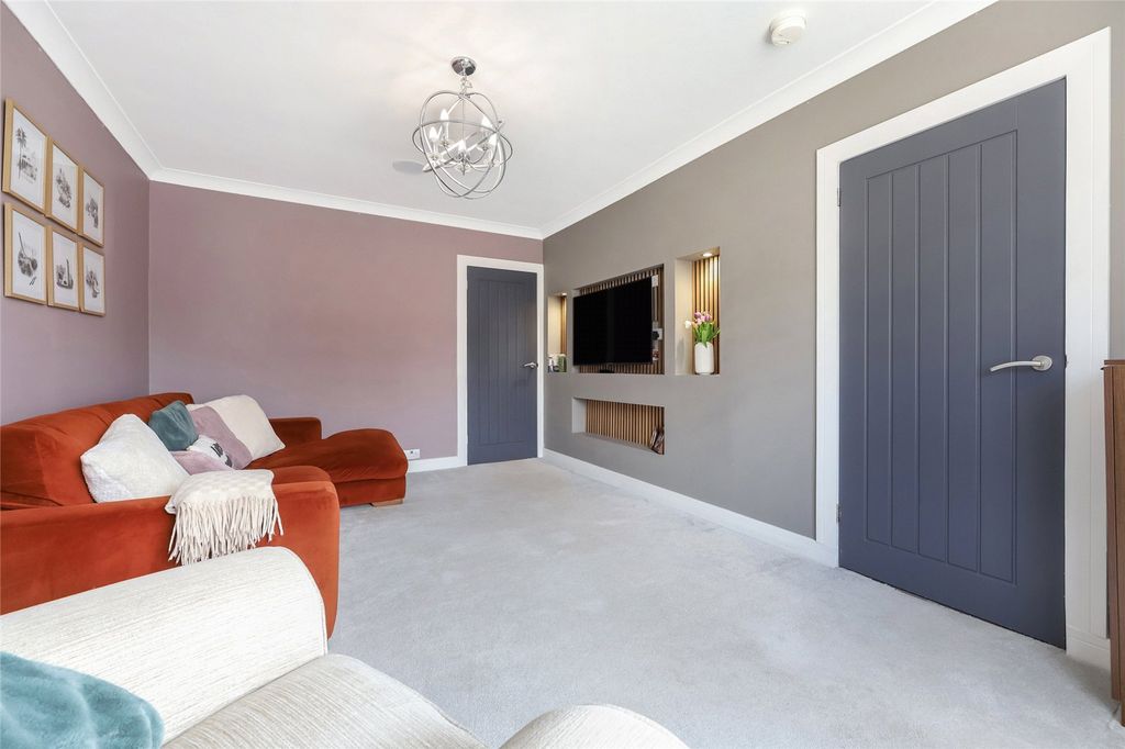 Property photo 2 of 18 Picture No. 04