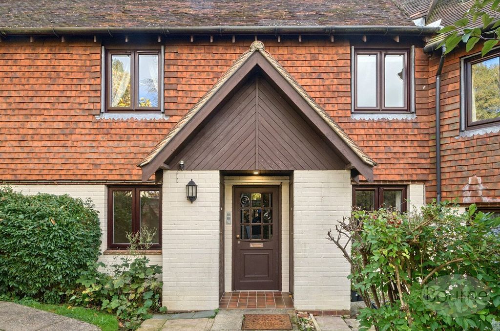 Additional image 18 of 1 bed flat for saleHylton Road, Petersfield, Hampshire GU32