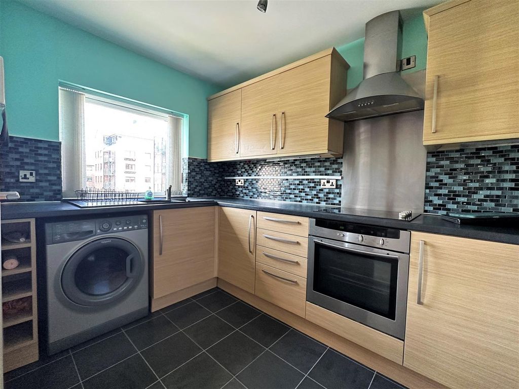Property photo 3 of 10 3.Jpg