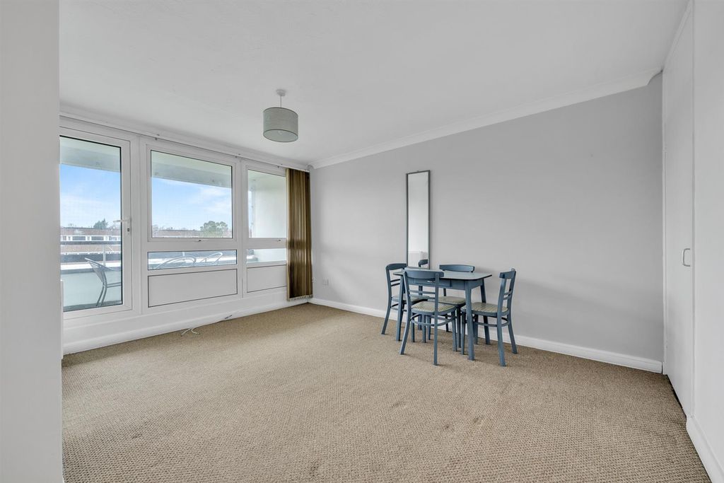 Property photo 1 of 15 Living Room