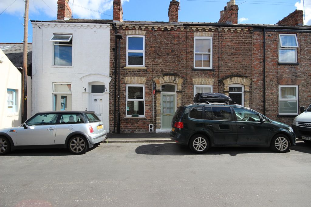 Property photo 1 of 7