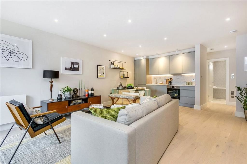 Property photo 2 of 6