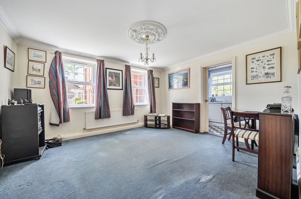 Property photo 2 of 9 1451149-13-69Eb76...