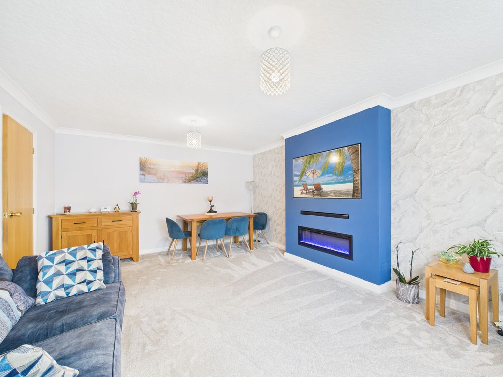 Property photo 3 of 23