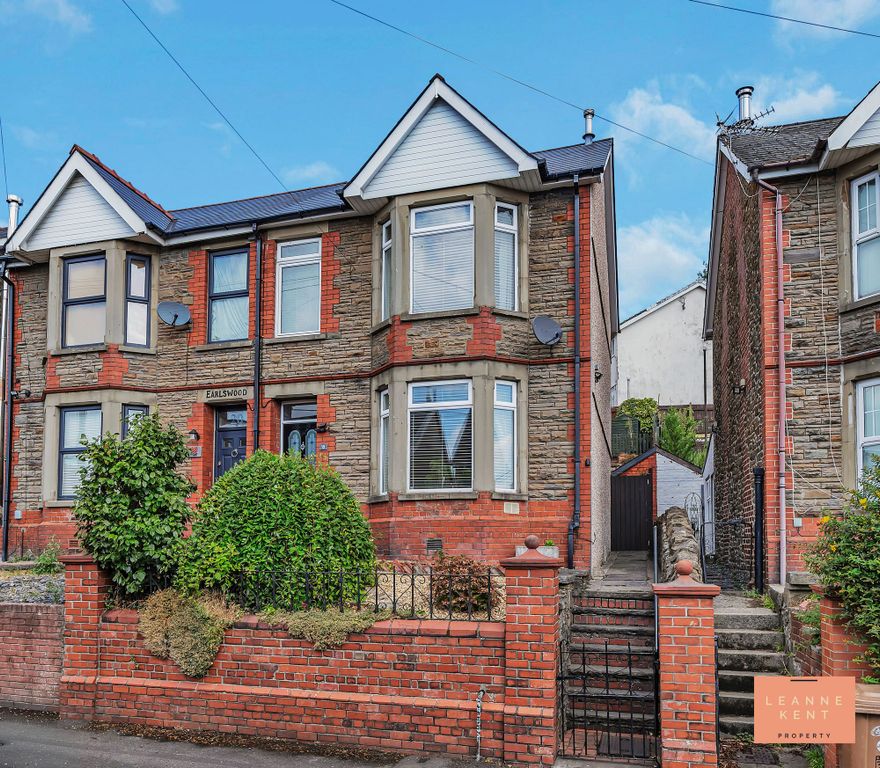 Property photo 1 of 42
