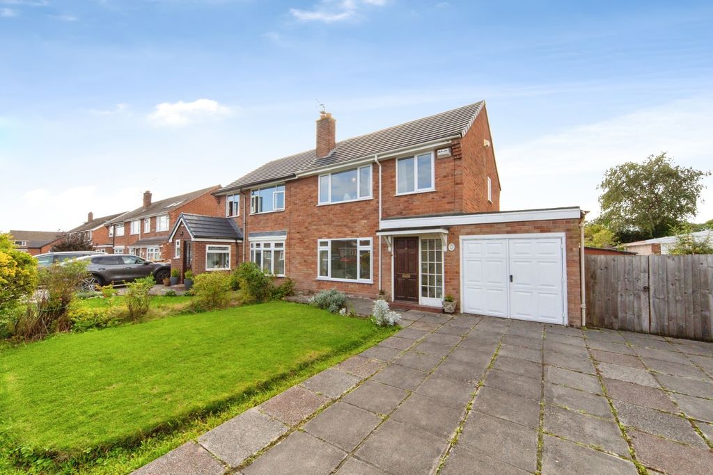 Property photo 1 of 19 Pbox-Img.Jpg