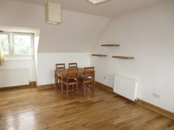 Property photo 3 of 6 3 280A Church Lane 0