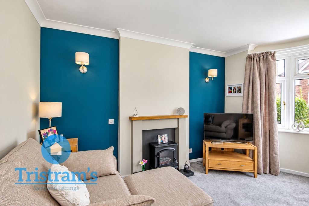 Property photo 2 of 24