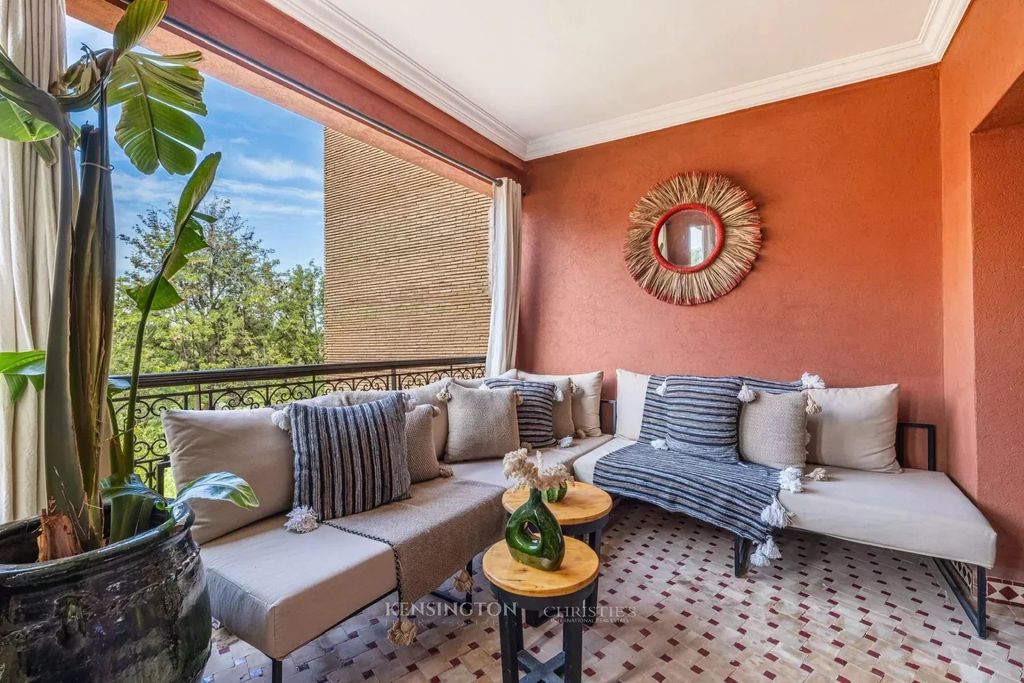 Property photo 2 of 24