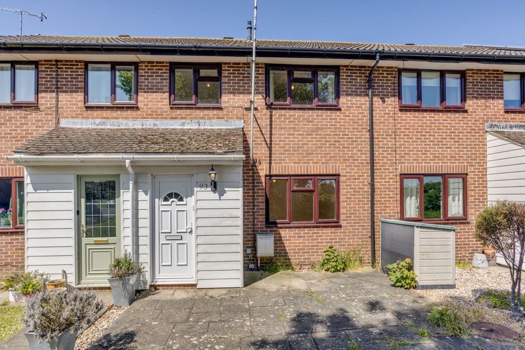 Property photo 1 of 19 93 Springfield Close, Lavant, Chichester,  Po18 0Az