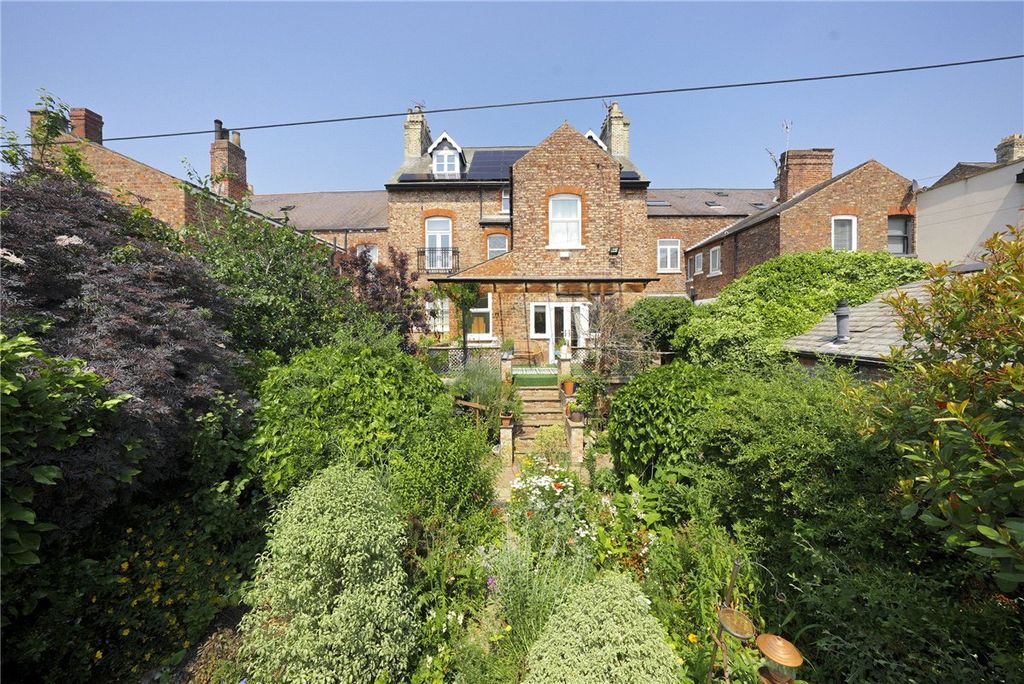 Property photo 3 of 27 Picture No. 47