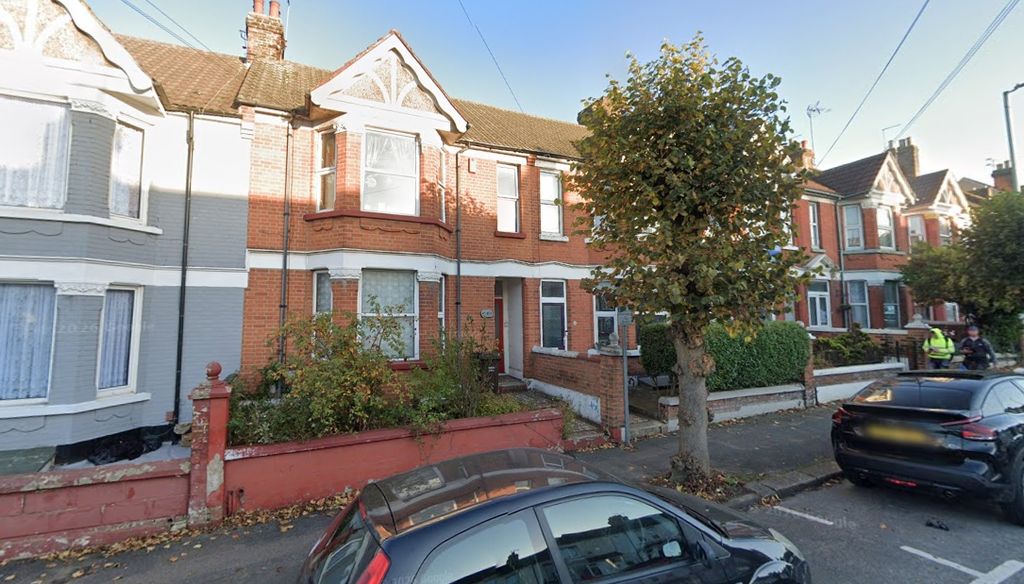 Property photo 1 of 6
