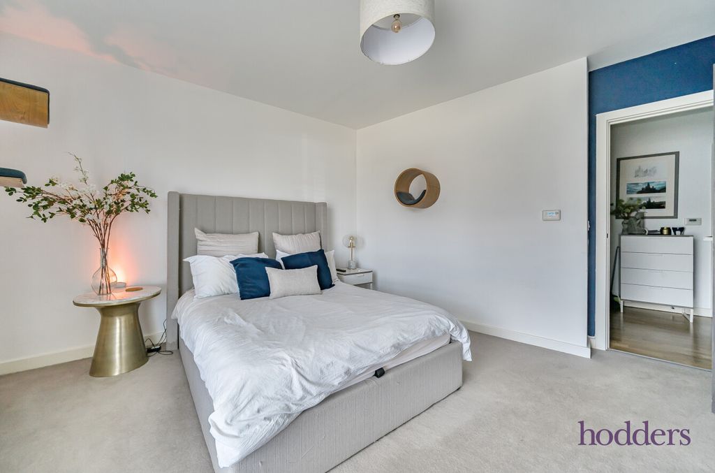 Additional image 11 of 1 bed flat for saleKennett Lane, Chertsey, Surrey KT16