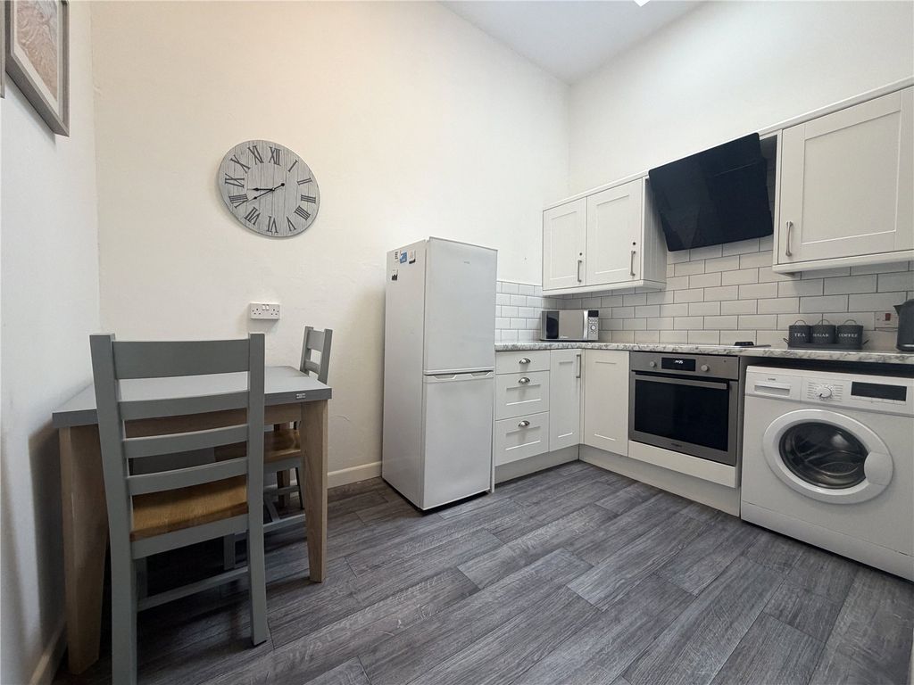 Property photo 3 of 8 Picture No. 22